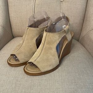 Barbara Barbieri Wedges